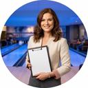 Hamoka Krewerth bei der Planung eines Familien-Events im Bowlingcenter
